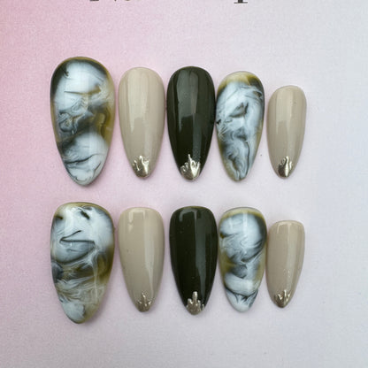 Cute manicure, start your sweet fingertip journey